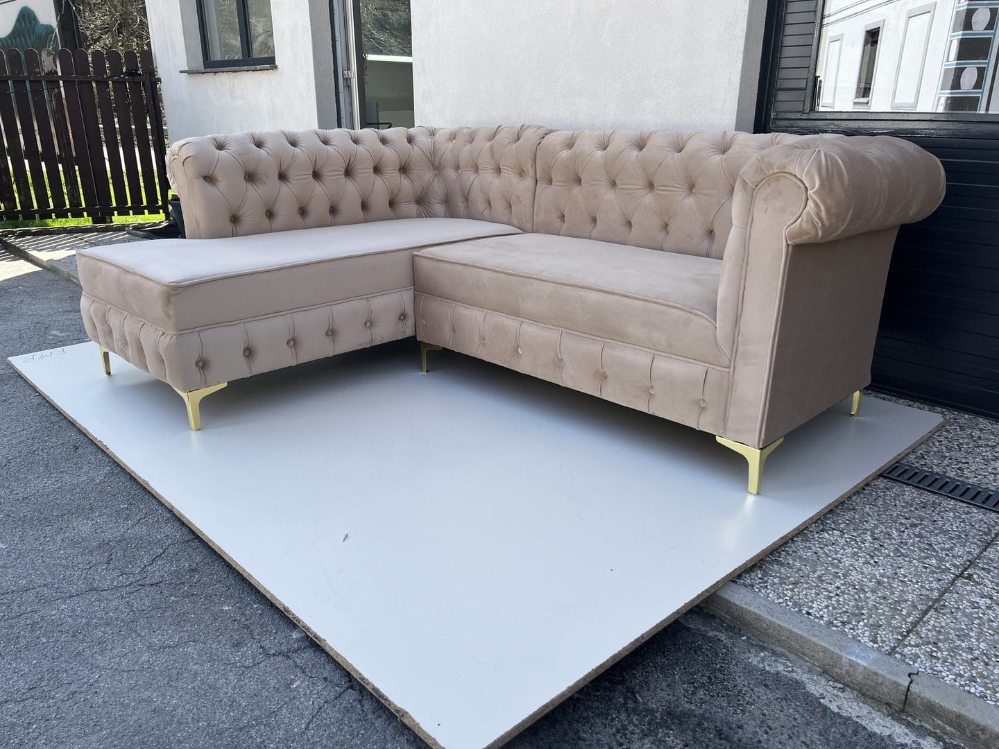 SEDEŽNA GARNITURA CHESTERFIELD - slika 3