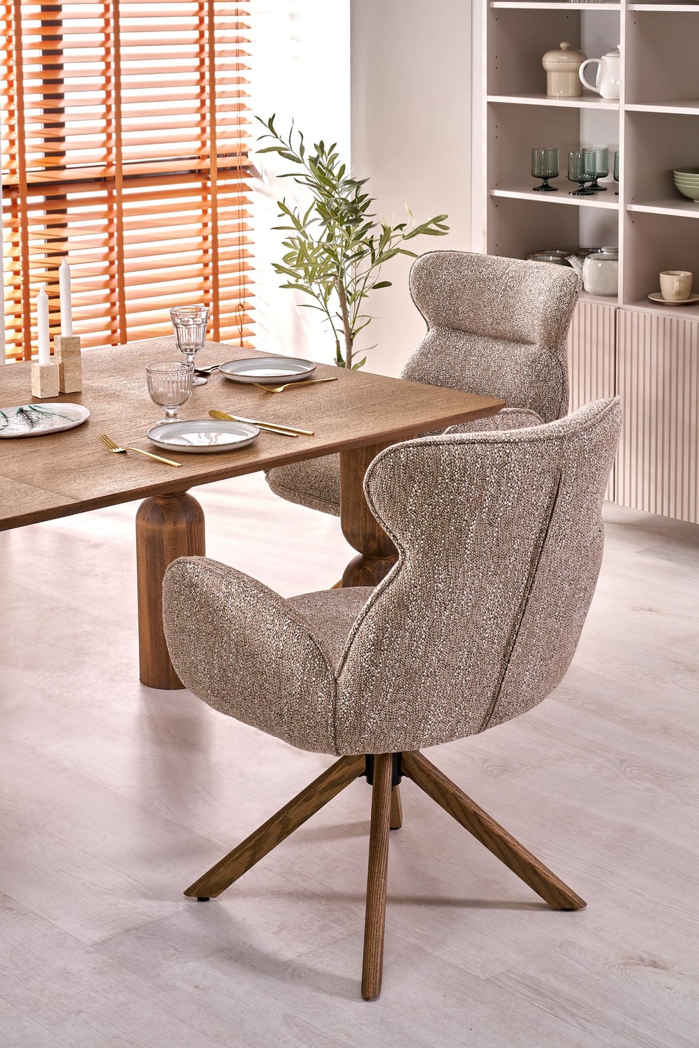 MELTON RAZTEGLJIVA JEDILNA MIZA 200-300x101cm - SVETEL OREH - slika 4