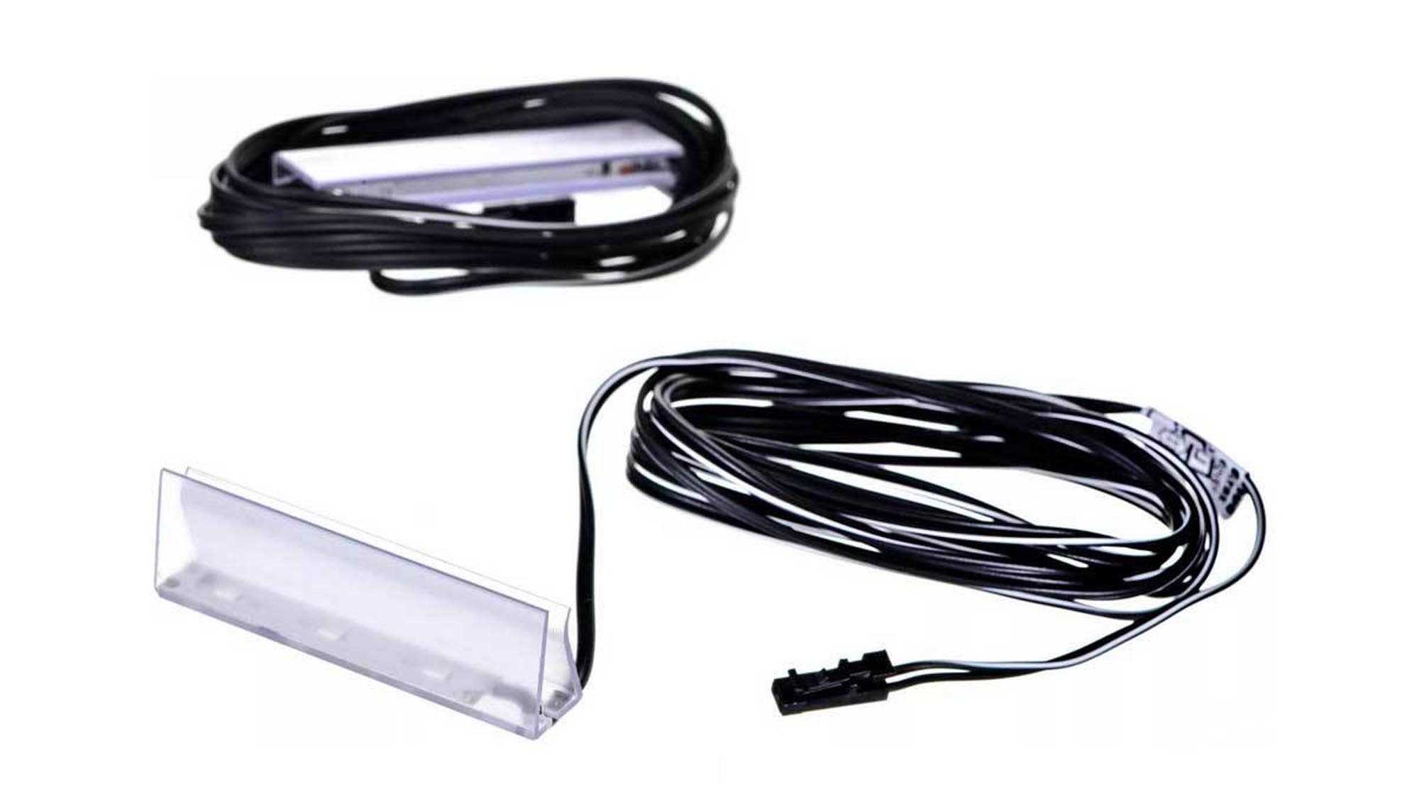 LED1 light, color: green
