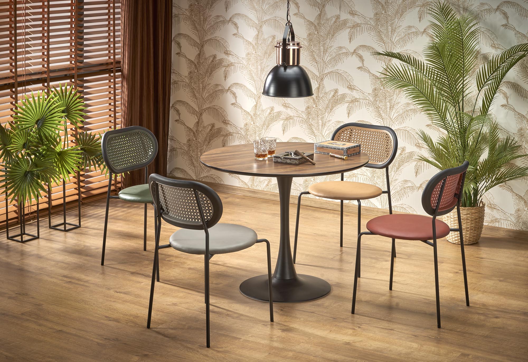 OLMO round table, walnut / black