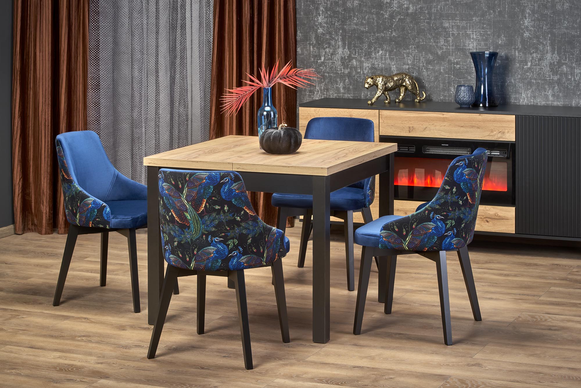 TIAGO SQUARE extensions table, craft oak / black