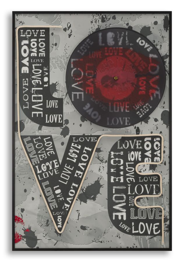PRINTING ON CANVAS WITH LED LOVE CM 60X3,5X90 (3D ACRILIC APPLICATION)